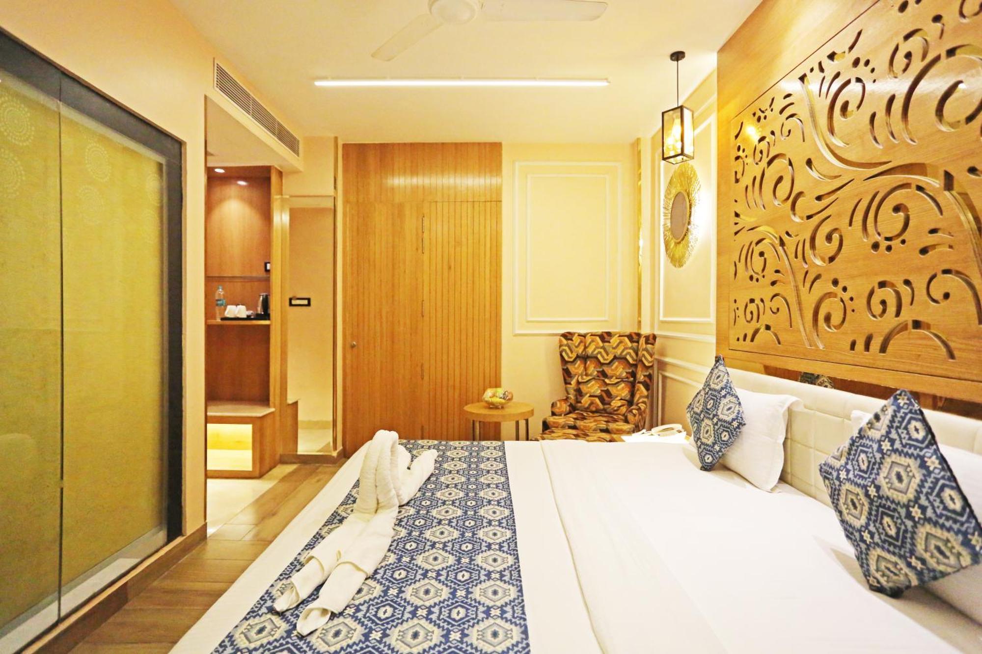 Jrd Luxury-Business Hotel Nova Deli Exterior foto